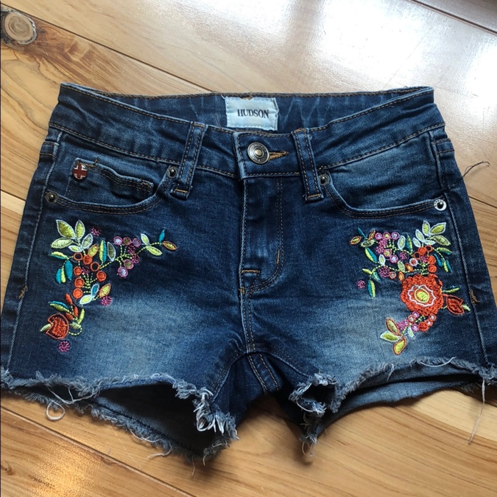 Hudson Jeans Shorts with Floral Embroidery